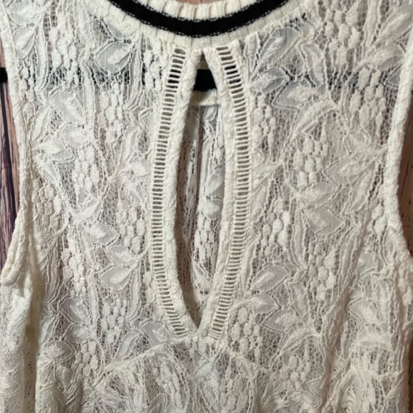 Free People | Soft White Lace Peplum Knit Neckline Tank, Small - Picture 4 of 4